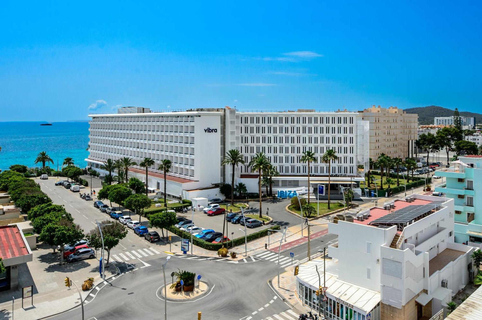 Hotel Vibra Algarb Playa d'en Bossa Exterior foto